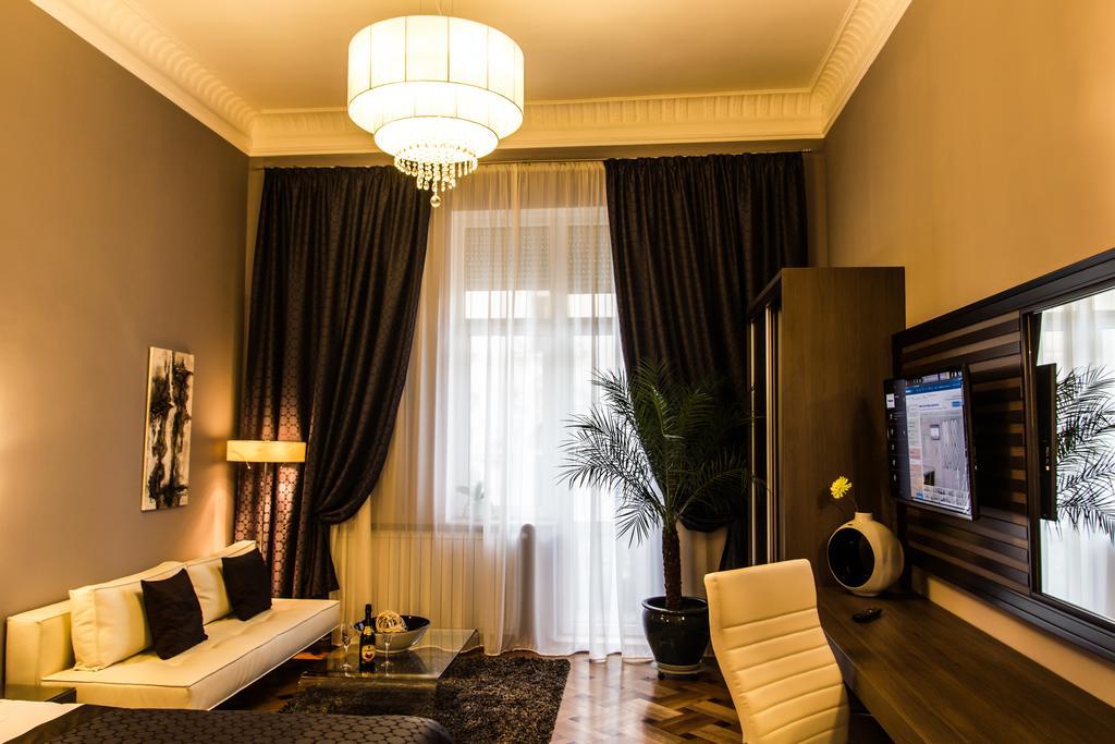 Matei Corvin Deluxe Apartment *